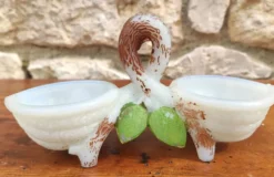 Ancienne salière en opaline