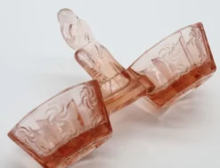 Ancienne salière femme en verre vintage