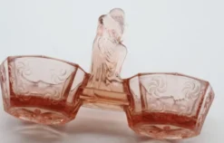Ancienne salière femme en verre vintage