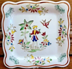 9 anciennes assiettes carrées à cake dessert apéritif Longwy Moustier