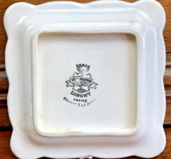9 anciennes assiettes carrées à cake dessert apéritif Longwy Moustier