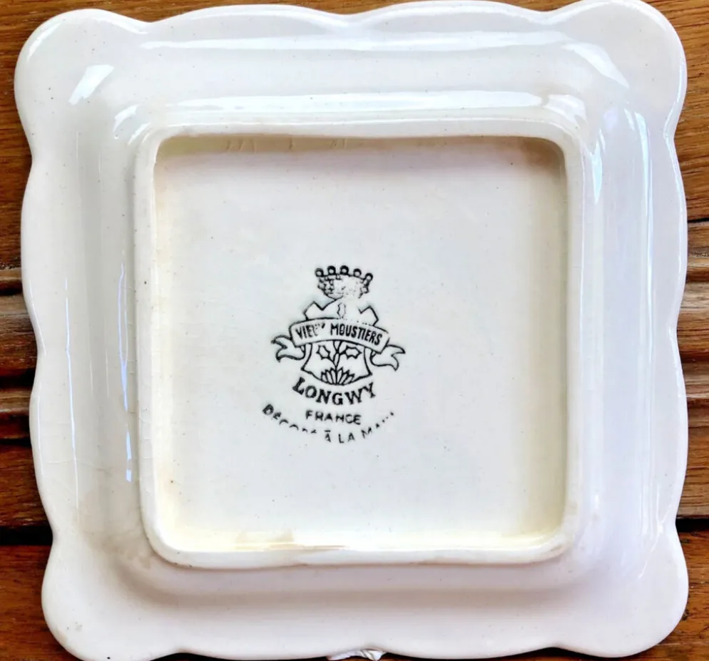 9 anciennes assiettes carrées à cake dessert apéritif Longwy Moustier