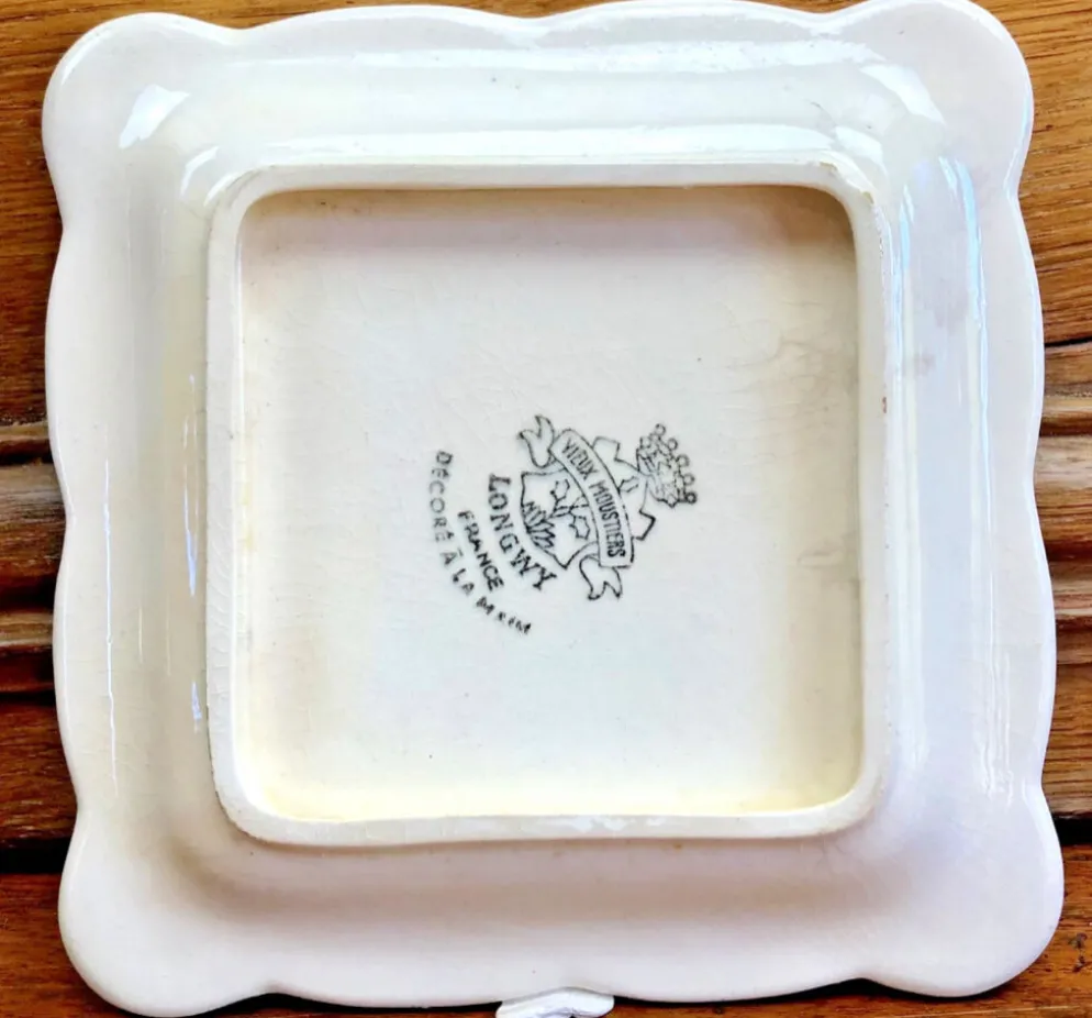 9 anciennes assiettes carrées à cake dessert apéritif Longwy Moustier