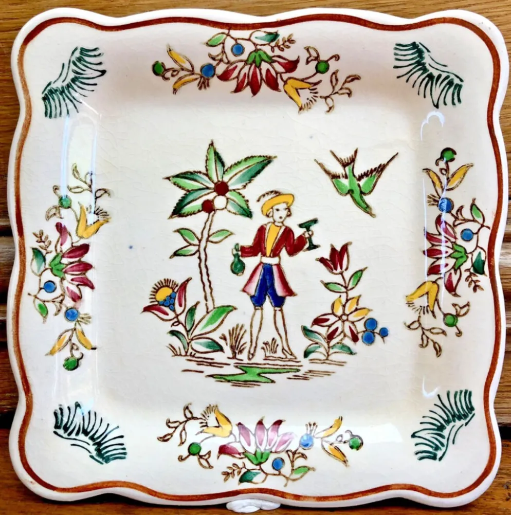 9 anciennes assiettes carrées à cake dessert apéritif Longwy Moustier