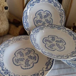 Anciennes assiettes creuses Digoin Sarreguemines modèle Cordoue