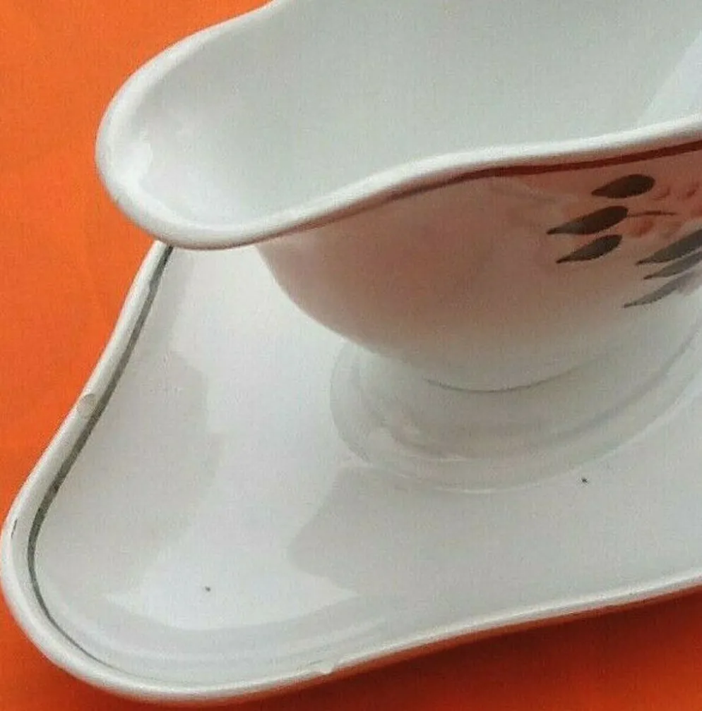 Ancienne saucière à décor floral Faïence HBCM (Hippolyte Boulenger Creil-Montereau)