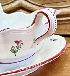 Ancienne saucière faïence Lunéville modèle réverbère rose tulipe