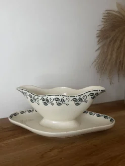 Ancienne saucière terre de fer Choisy le roi