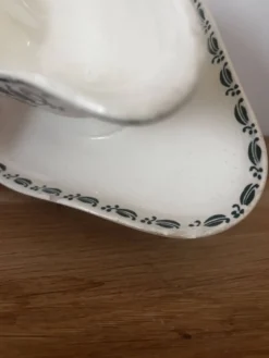 Ancienne saucière terre de fer Choisy le roi