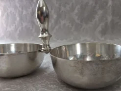 Anciennes coupelles salerons serviteur rince-doigts bronze argenté
