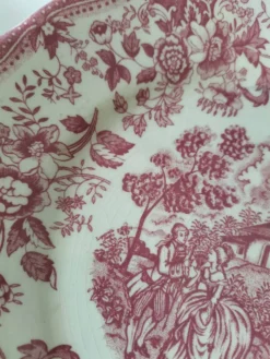 8 anciennes à décor anglais – Collection dépareillée