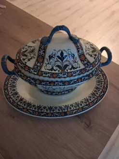 Ancienne soupière de Gien