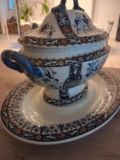 Ancienne soupière de Gien