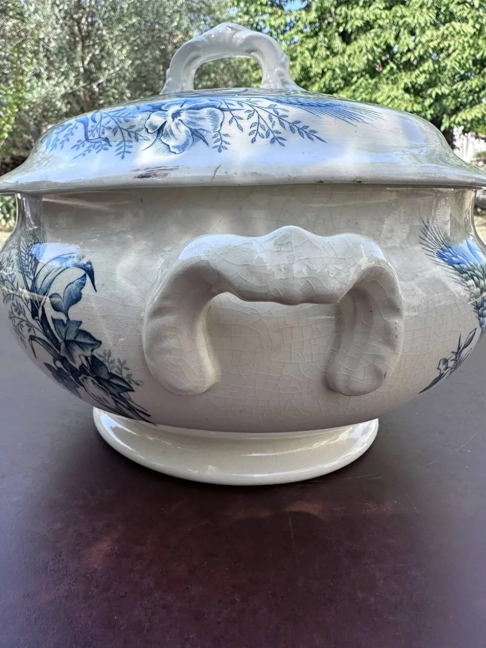 Ancienne soupière en faïence Keller Lunéville estampillée K, décor bleu