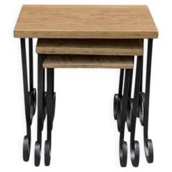 Anciennes tables gigognes en bois et fer forgé – vers 1950