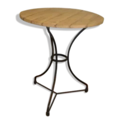 Ancienne table de bistrot en fer et plateau en chêne