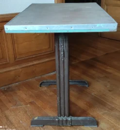 Ancienne table de bistrot Fischel
