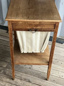Ancienne table de couture