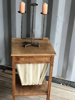 Ancienne table de couture