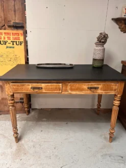Ancienne table de cuisine