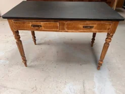 Ancienne table de cuisine
