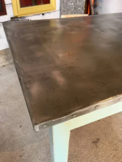 Ancienne table de fleuriste