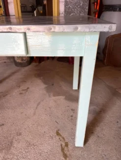 Ancienne table de fleuriste