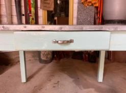Ancienne table de fleuriste