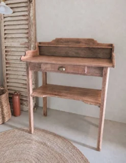 Ancienne table de toilette rénovée
