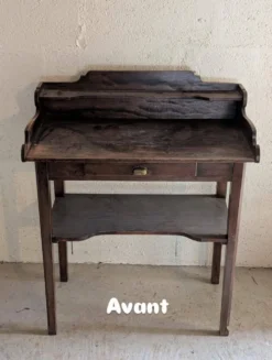 Ancienne table de toilette rénovée