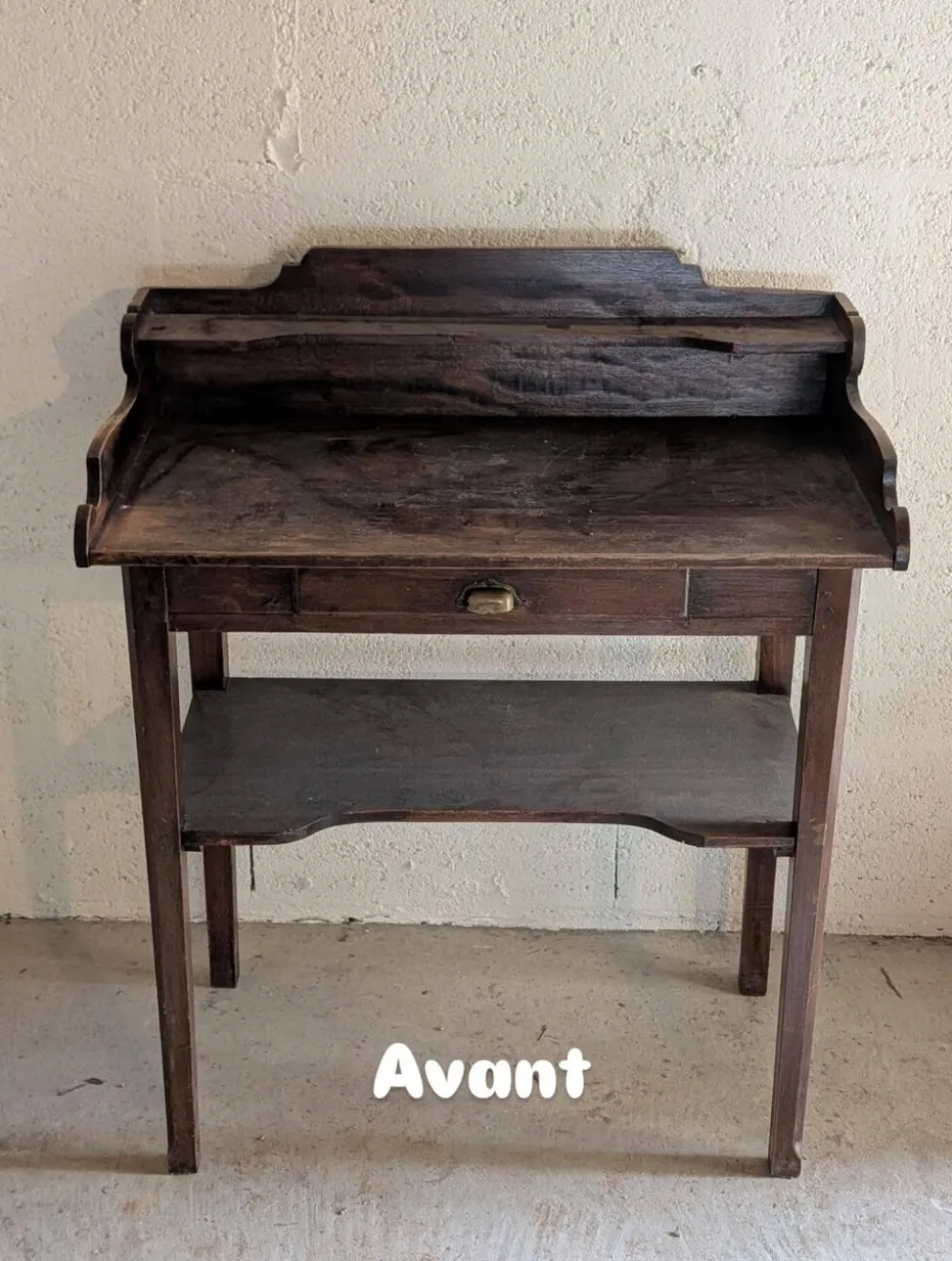 Ancienne table de toilette rénovée