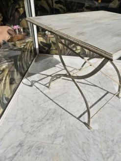 Ancienne table pliante