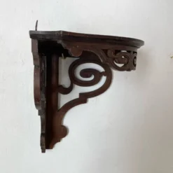 Ancienne étagère d’angle en bois ajouré mp
