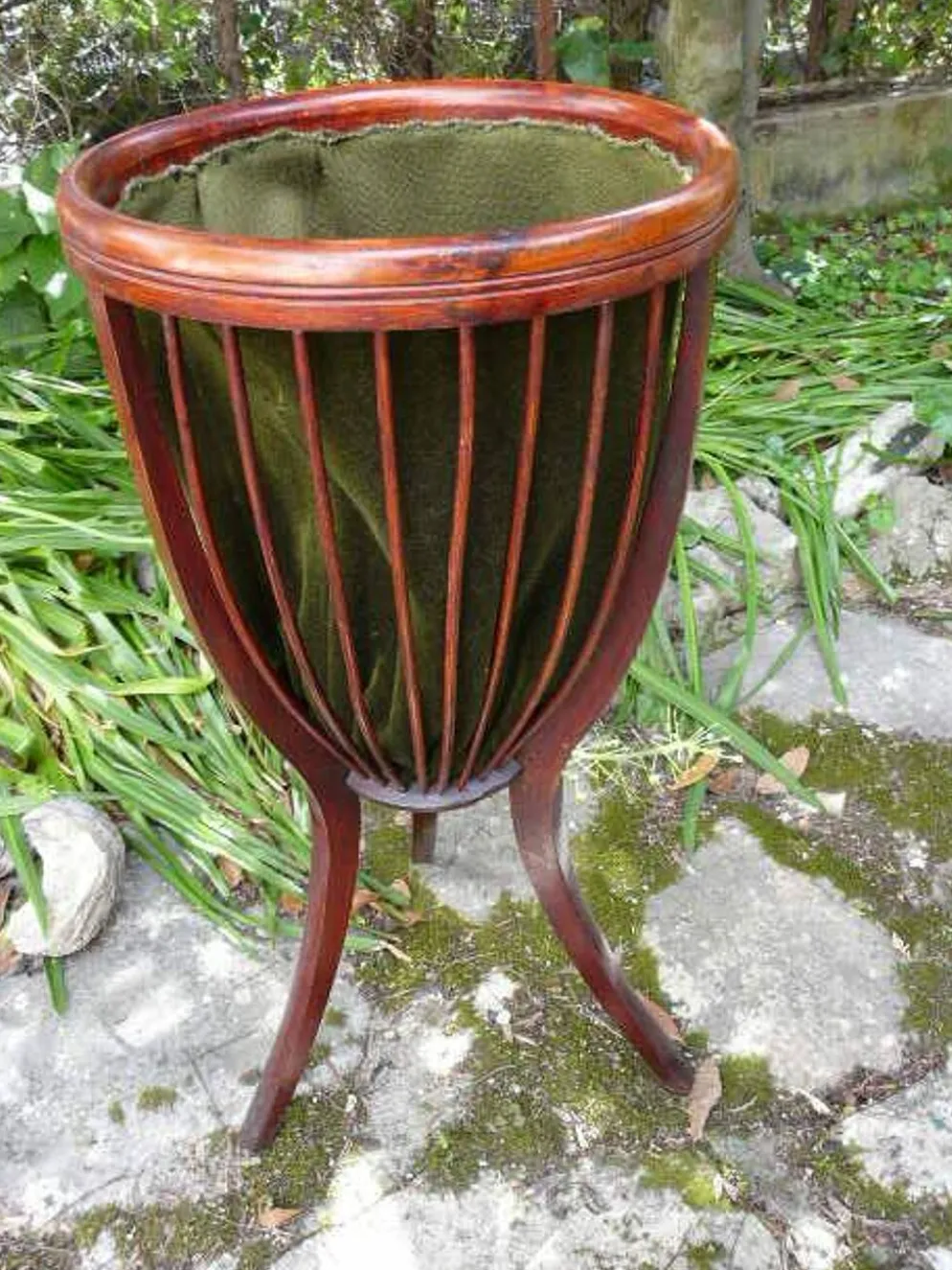 Ancienne travailleuse corbeille bois courbé art déco
