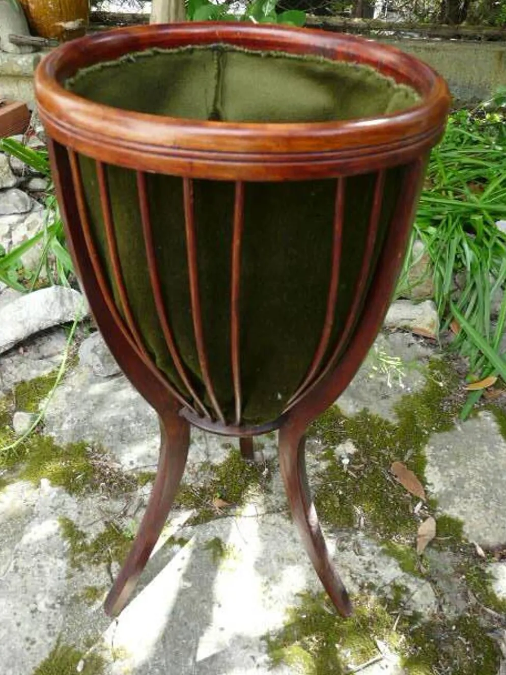Ancienne travailleuse corbeille bois courbé art déco