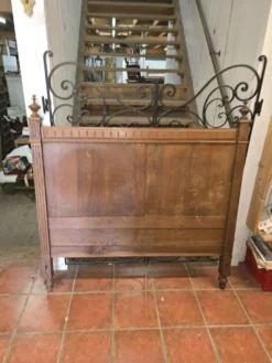 Ancienne tête de lit en chêne