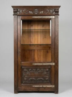 Ancienne vitrine en chêne, massif, de style, renaissance, espagnol, sculpture et fer forger