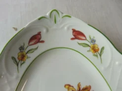 Ancien petit ravier, tulipe, en céramique, villeroy & boch
