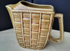 Ancien pichet , cruche à eau en céramique 750 ml