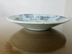 Ancien plat en porcelaine de Chine, dynastie Ming