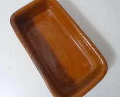 ancien plat à four en terre cuite vernissée réfractaire