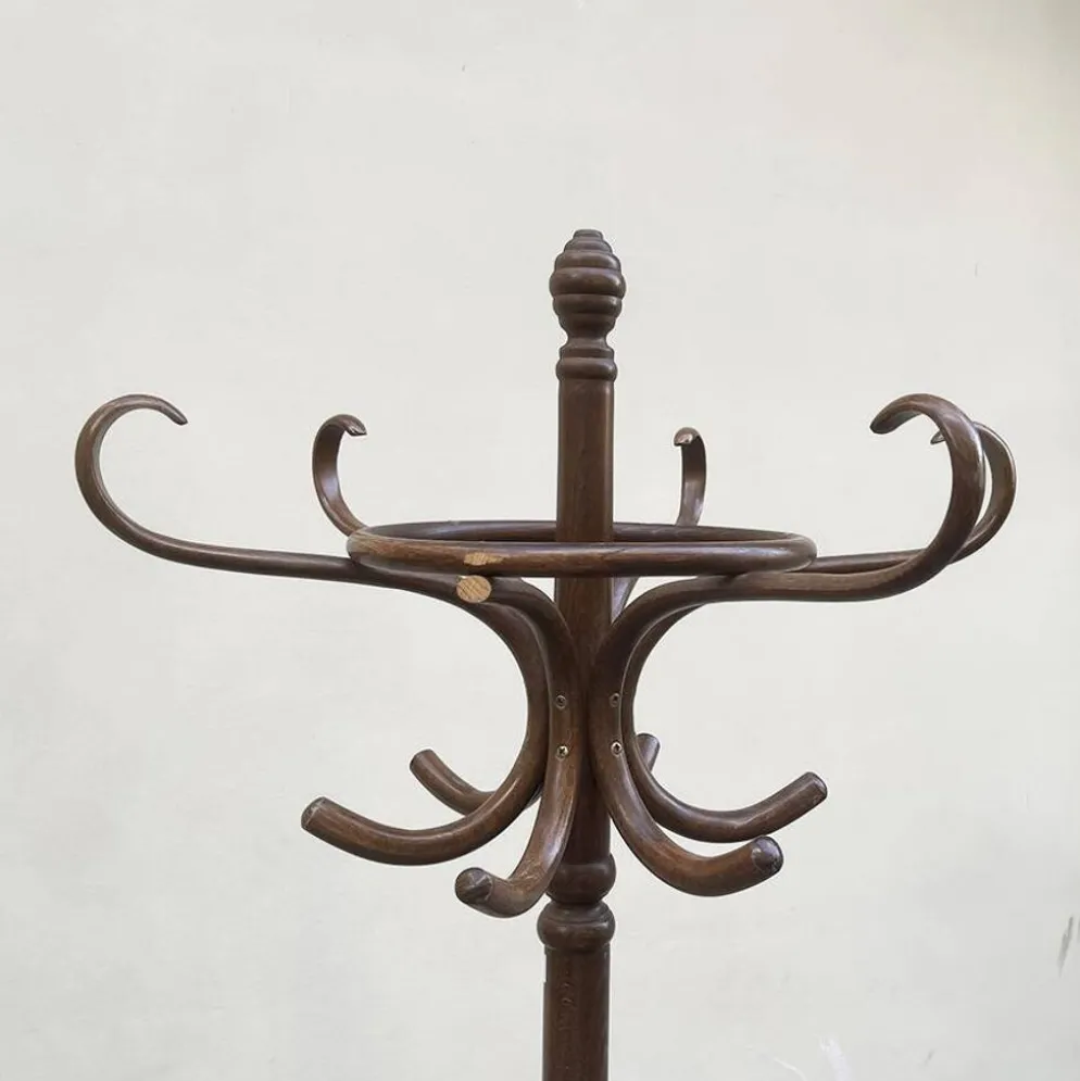 Ancien porte manteau perroquet en bois courbé – style Thonet