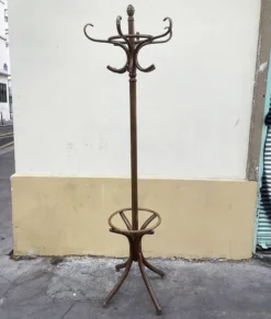 Ancien porte manteau perroquet en bois courbé – style Thonet