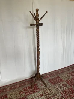Ancien porte-manteau perroquet en bois tourné