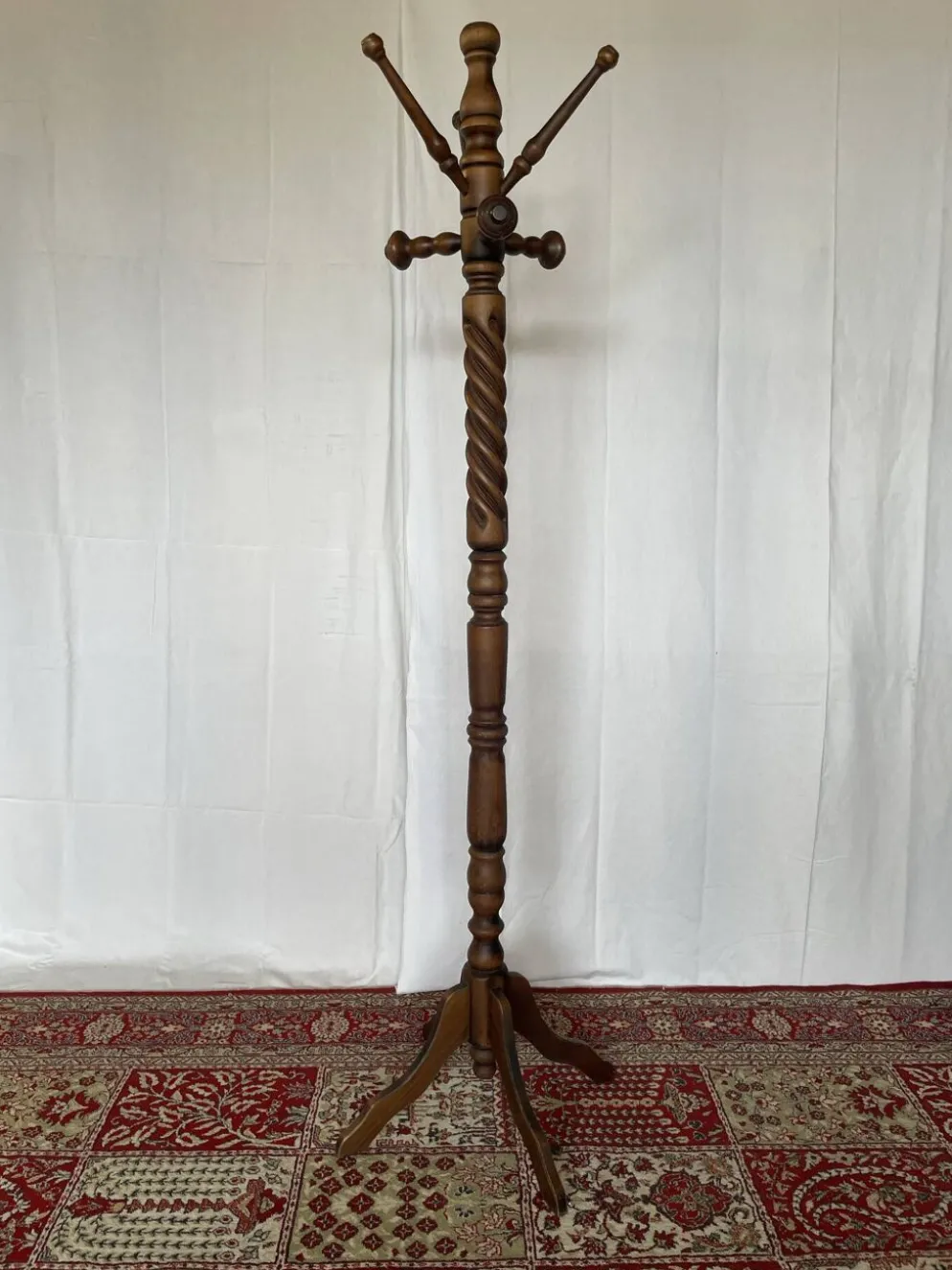 Ancien porte-manteau perroquet en bois tourné