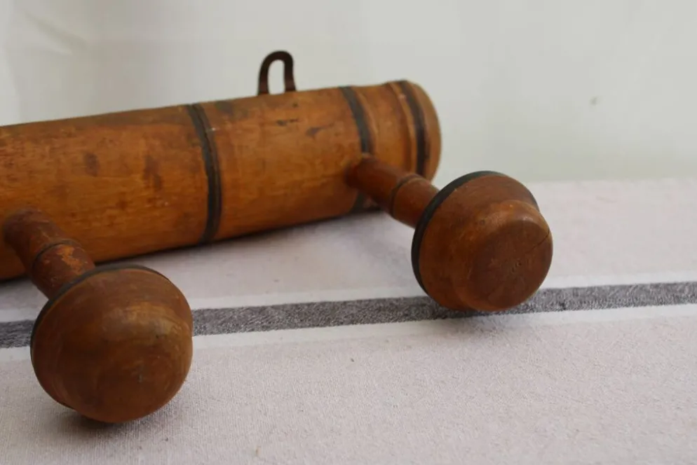 Ancien porte-manteaux en bois