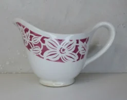 Ancien pot à lait crémier en faïence de Lunéville