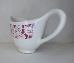 Ancien pot à lait crémier en faïence de Lunéville