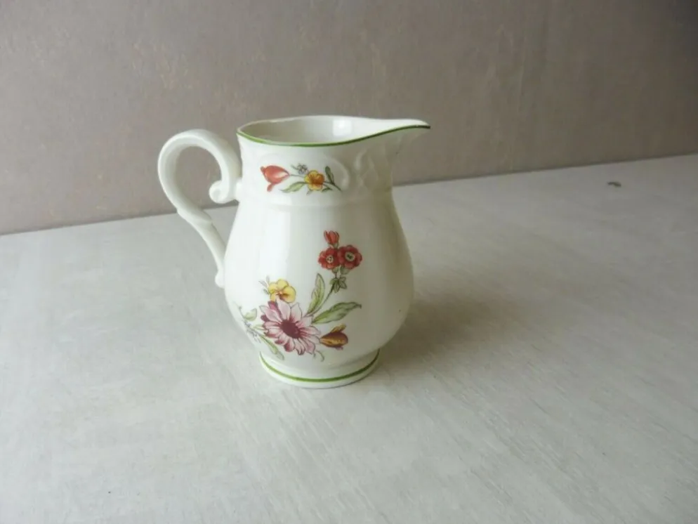 Ancien pot à lait, tulipe, en céramique, villeroy & boch