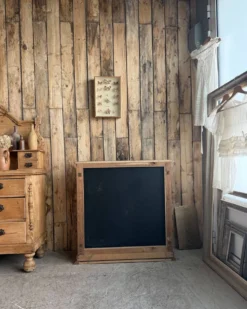 Ancien présentoir de commerce (rénové)